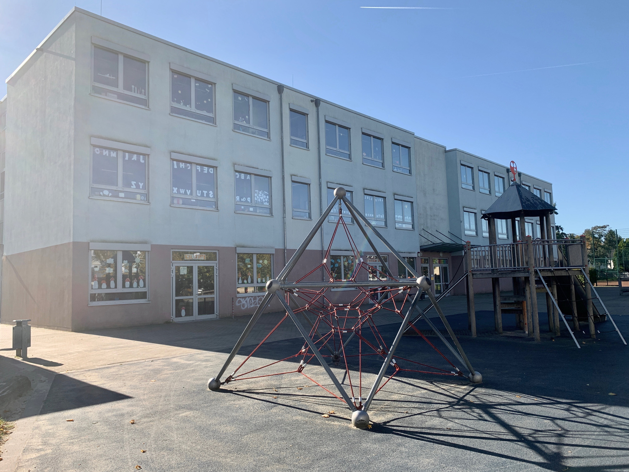 Dorney-Grundschule_1.jpg
