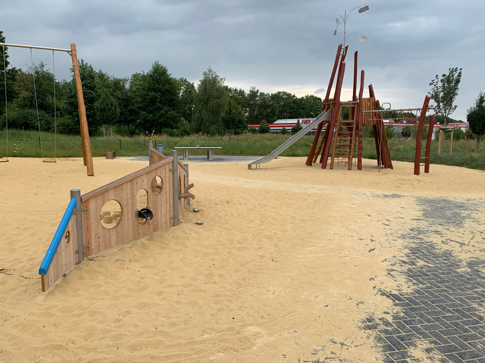 Spielplatz-Wandweg_3.jpg